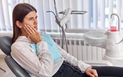 Tooth Sensitivity: Causes, Symptoms and Treatment